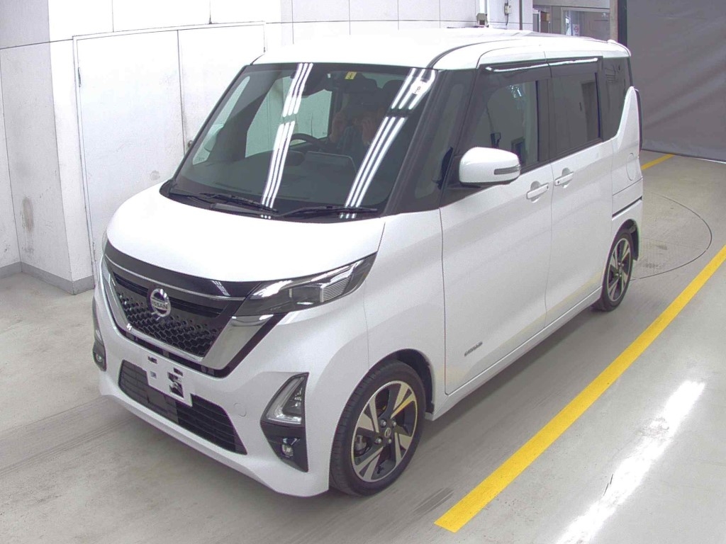NISSAN ROOX