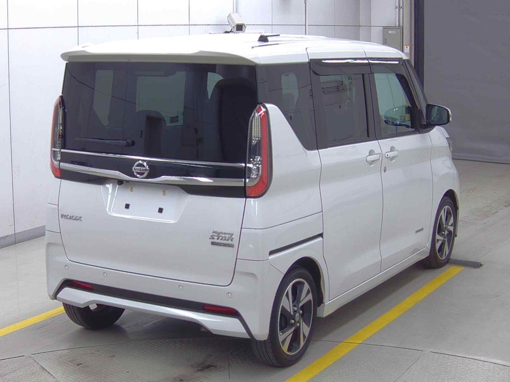 NISSAN ROOX