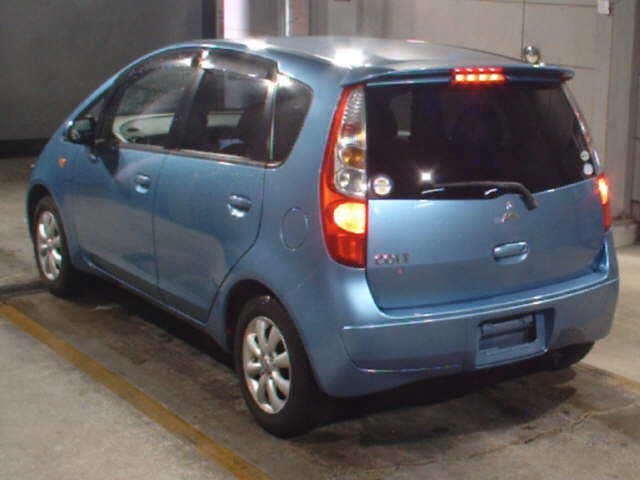 MITSUBISHI COLT