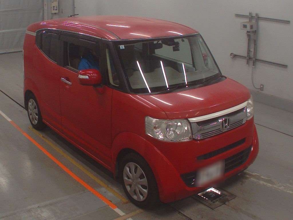 HONDA N-BOX SLASH