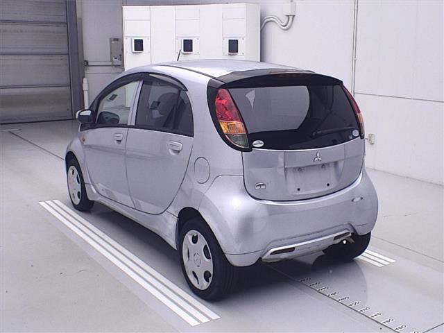 MITSUBISHI I