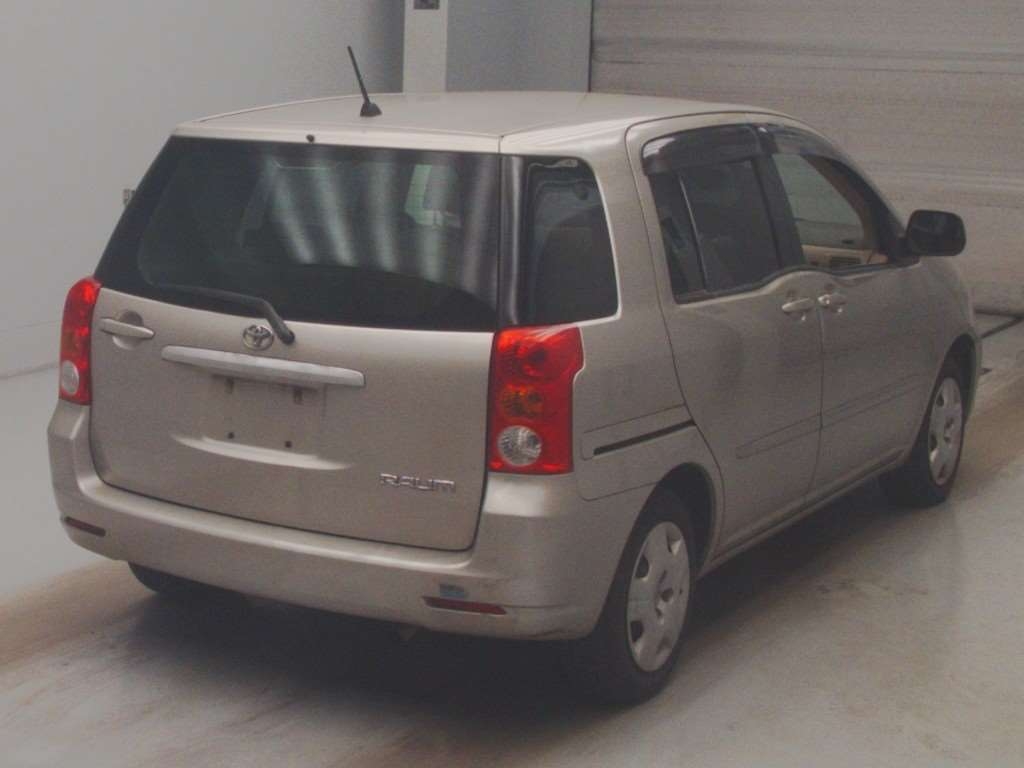 TOYOTA RAUM