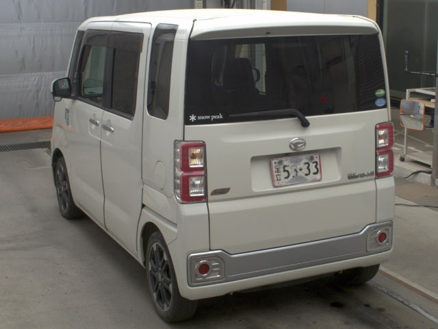 DAIHATSU WAKE