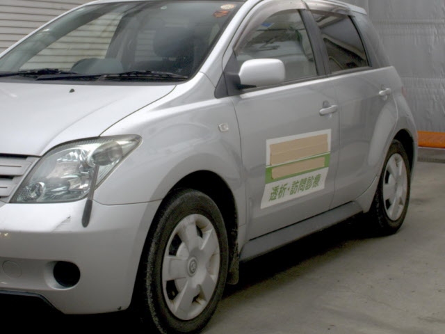 TOYOTA IST