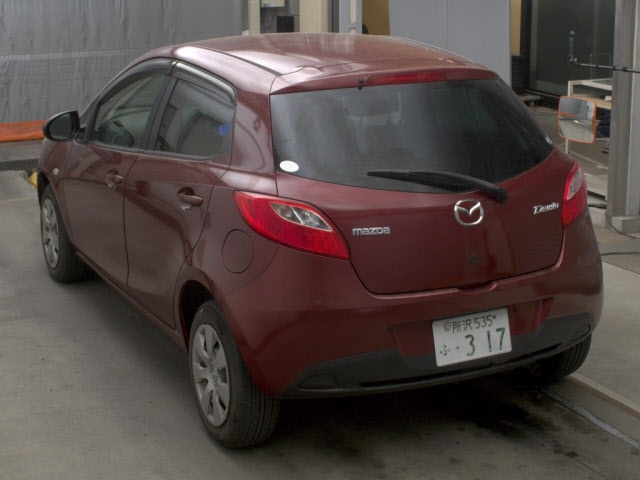 MAZDA DEMIO