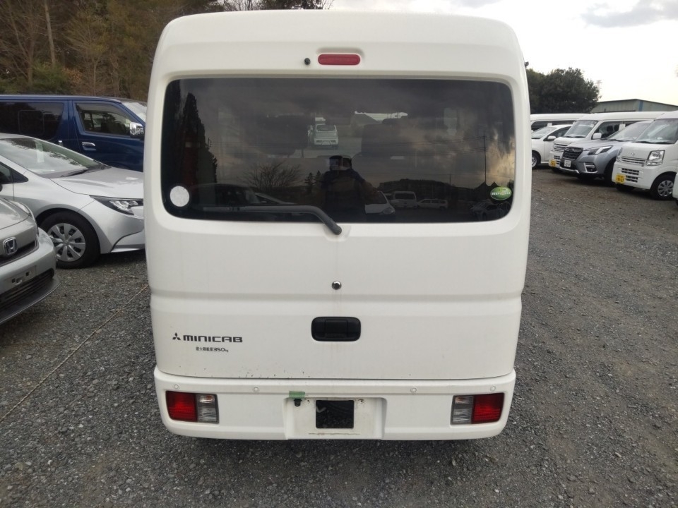 MITSUBISHI MINICAB