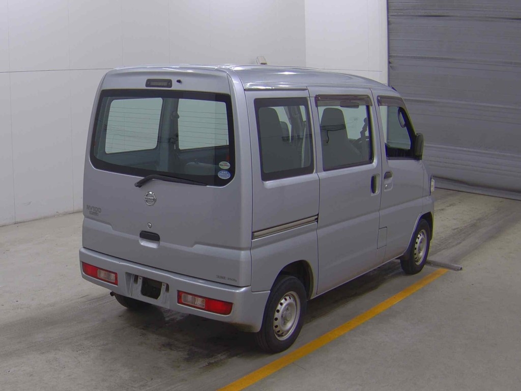 NISSAN NV100 CLIPPER