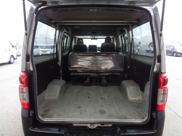 NISSAN NV350 CARAVAN