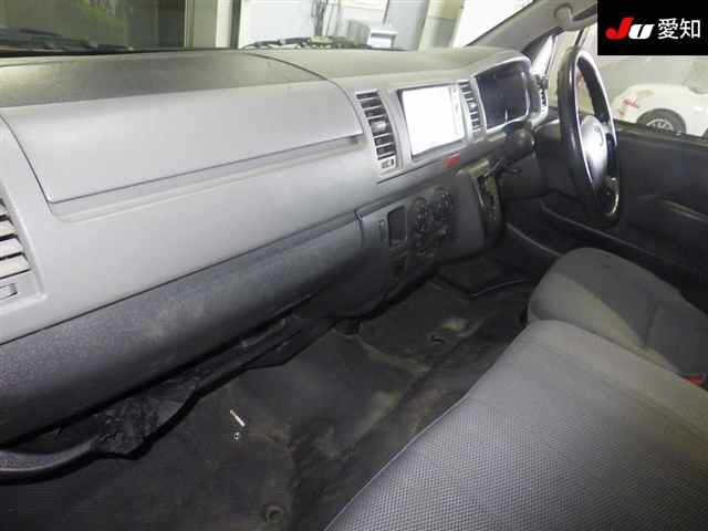 TOYOTA REGIUS ACE