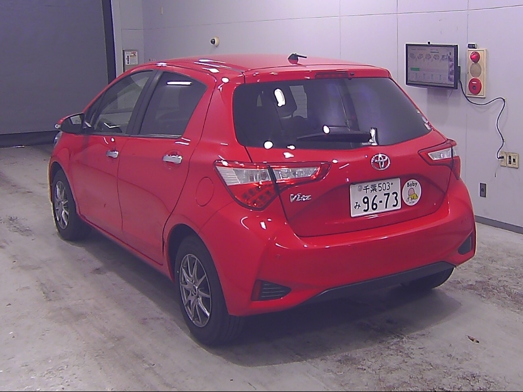 TOYOTA VITZ