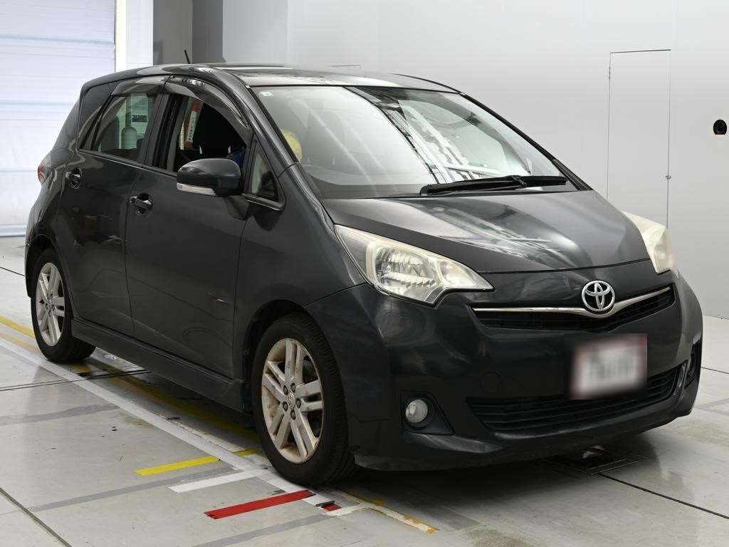 TOYOTA RACTIS