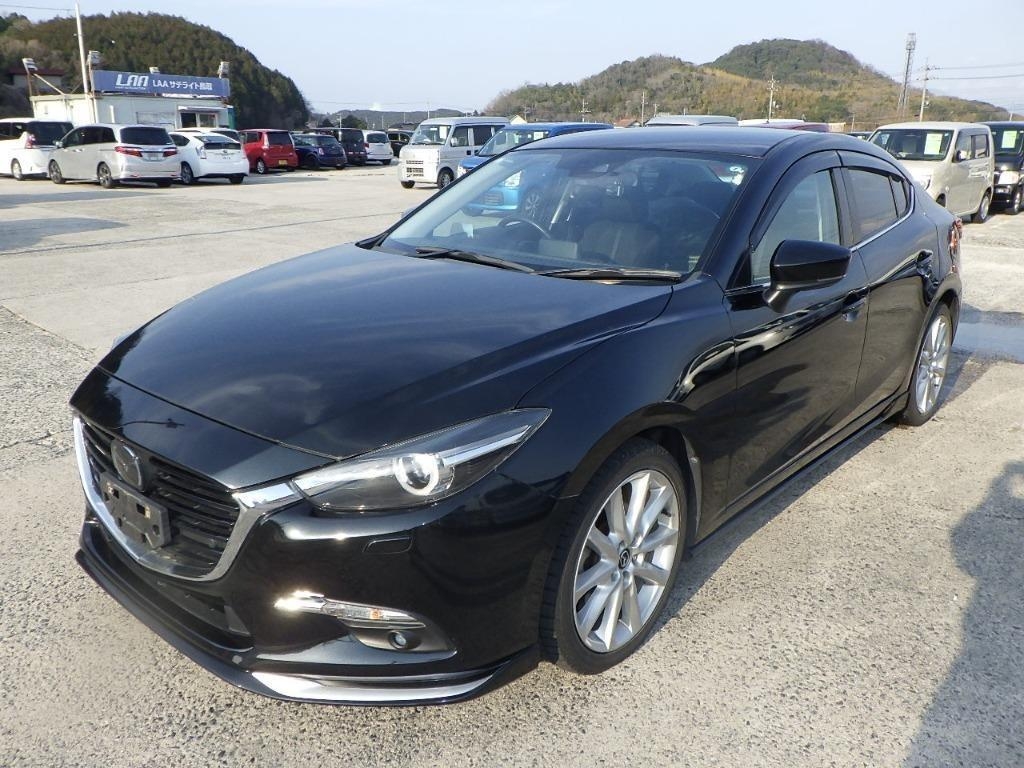 MAZDA AXELA