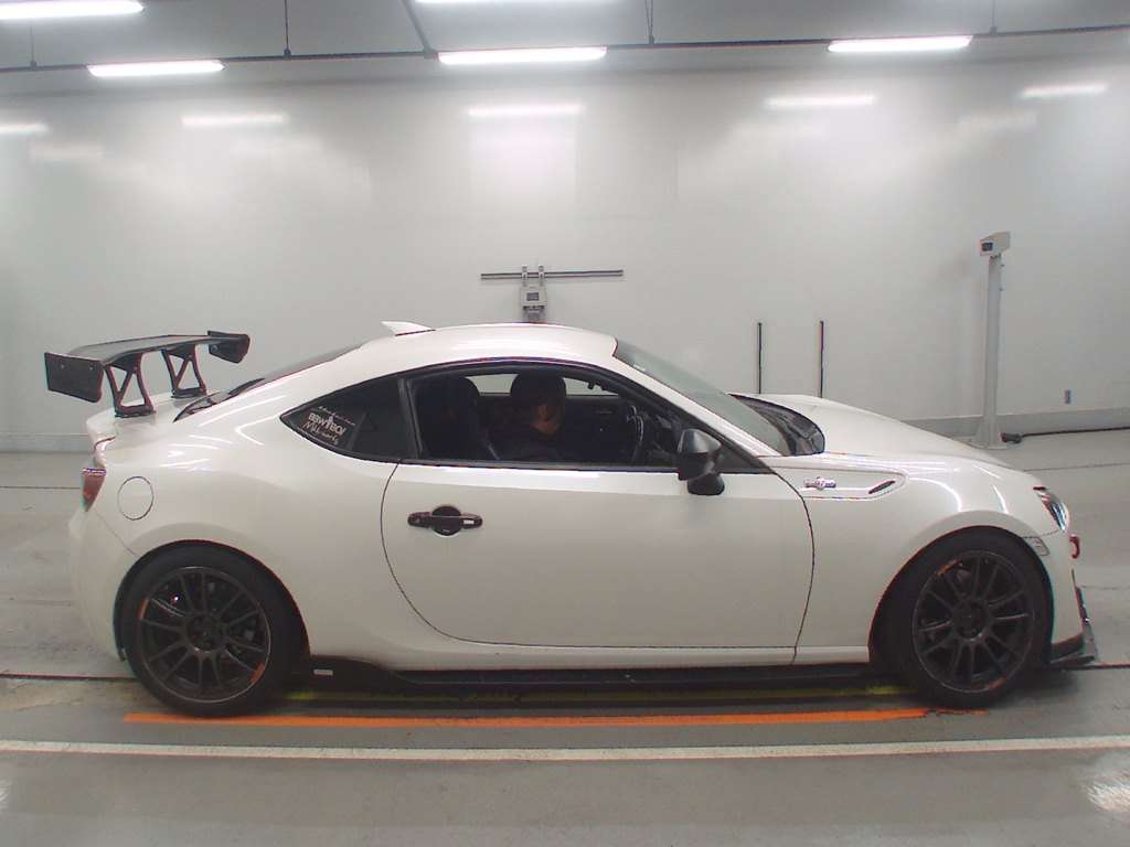 TOYOTA GT 86