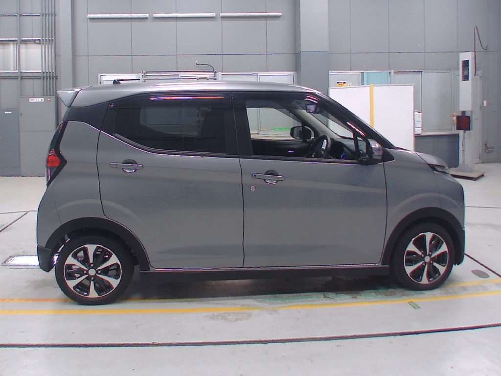 MITSUBISHI EK X