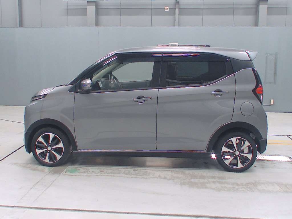 MITSUBISHI EK X
