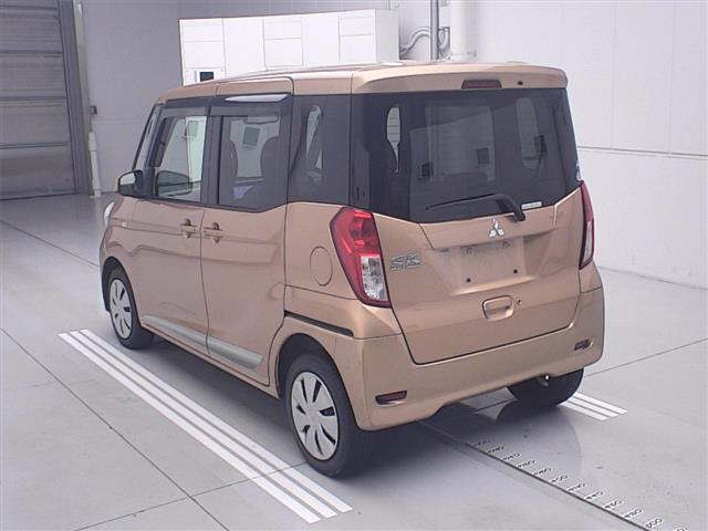 MITSUBISHI EK SPACE