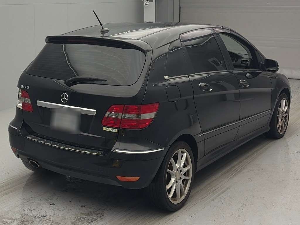 MERCEDES-BENZ B-CLASS