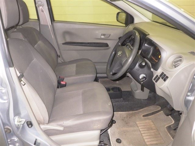 TOYOTA PIXIS EPOCH