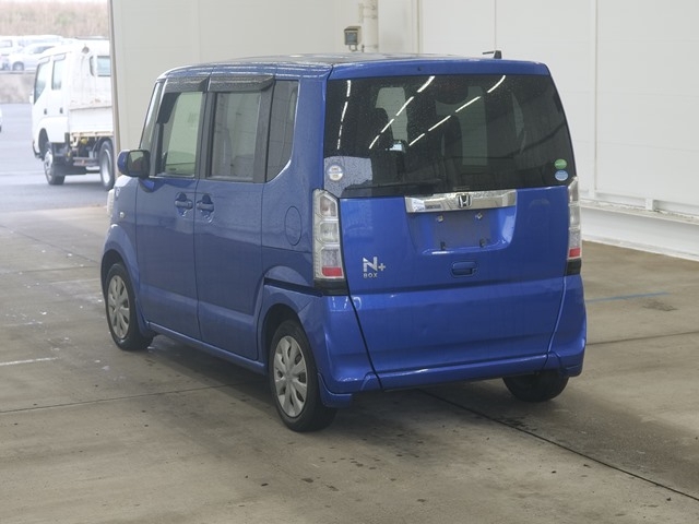 HONDA N-BOX+