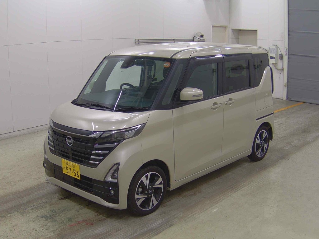 NISSAN ROOX