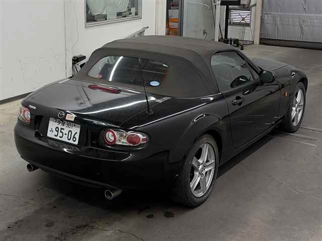 MAZDA ROADSTER