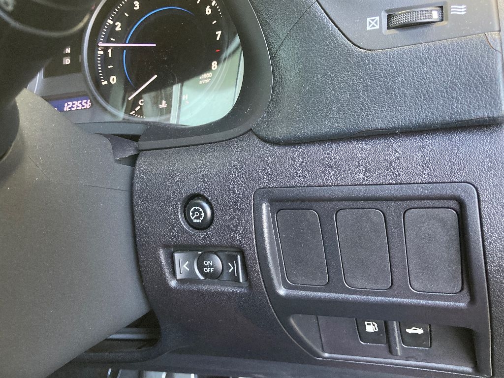 LEXUS IS350