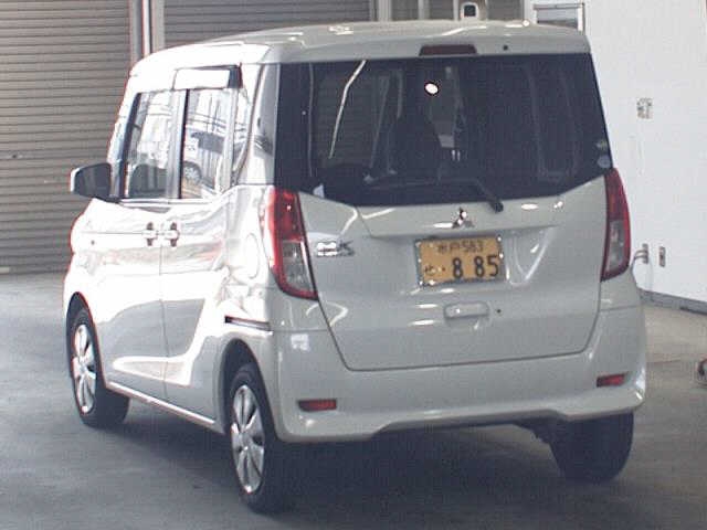 MITSUBISHI EK SPACE