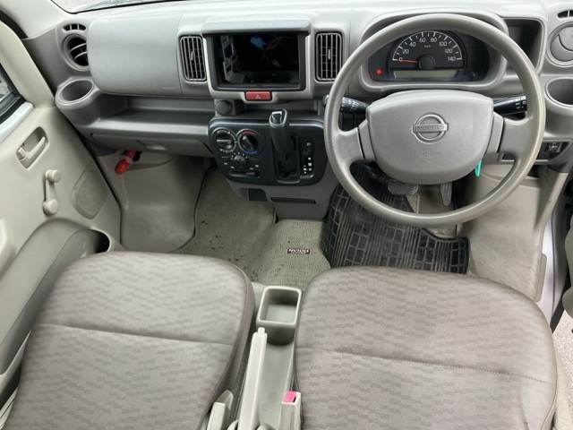 NISSAN NV100 CLIPPER
