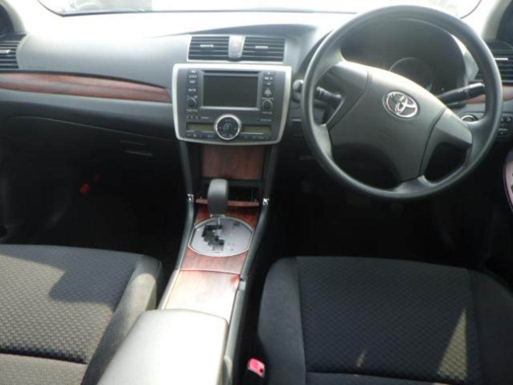 TOYOTA PREMIO