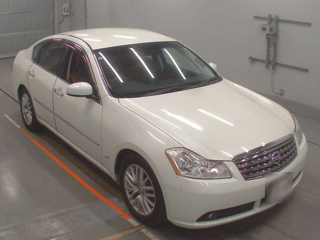 NISSAN FUGA