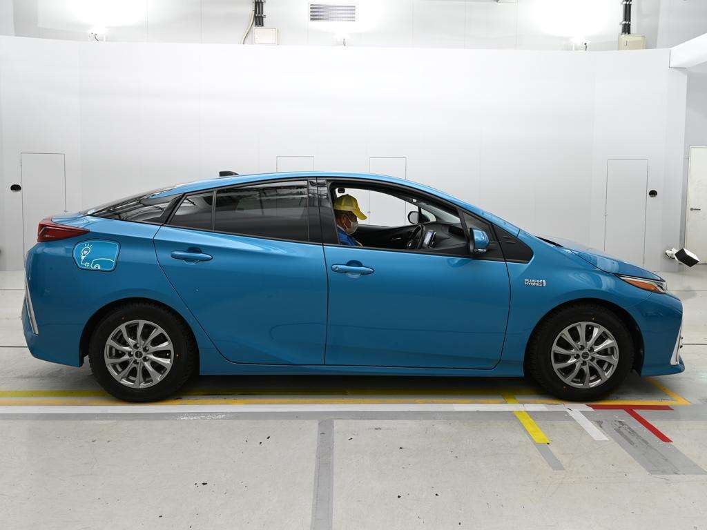 TOYOTA PRIUS PHV