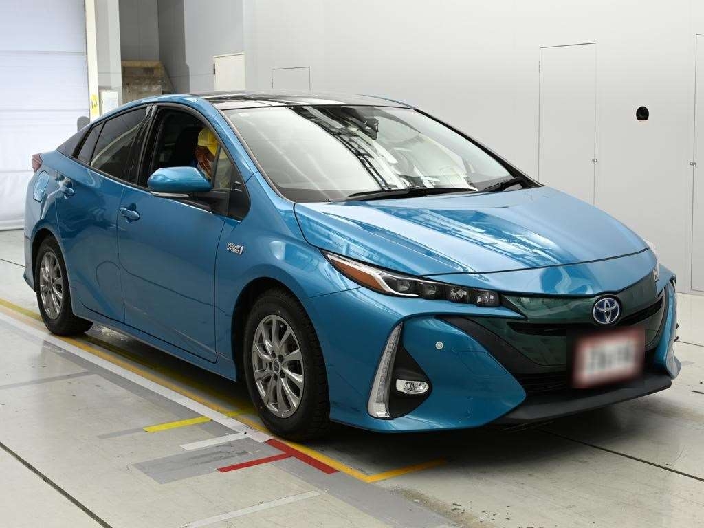 TOYOTA PRIUS PHV