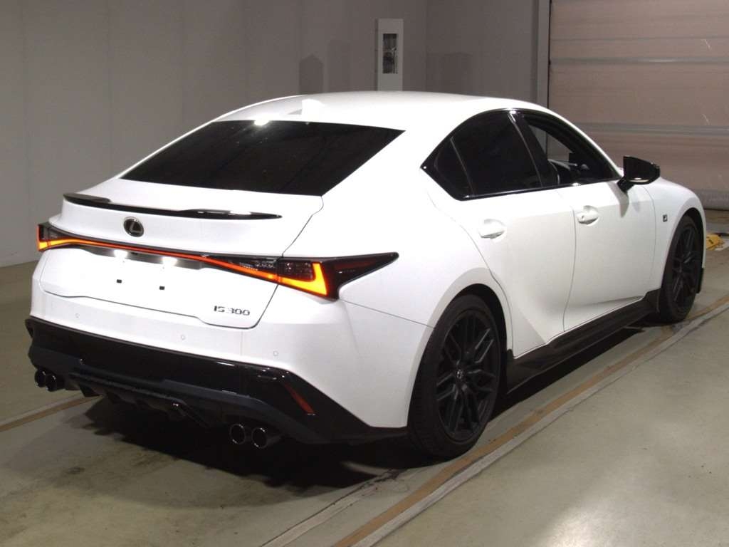 LEXUS IS300