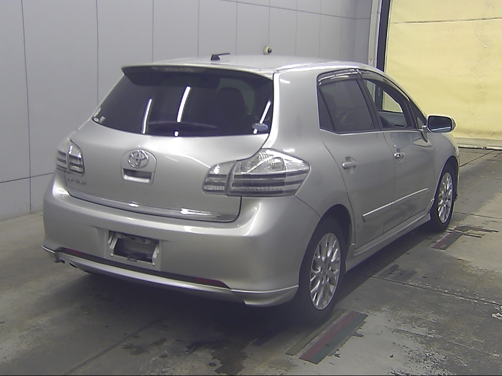 TOYOTA BLADE
