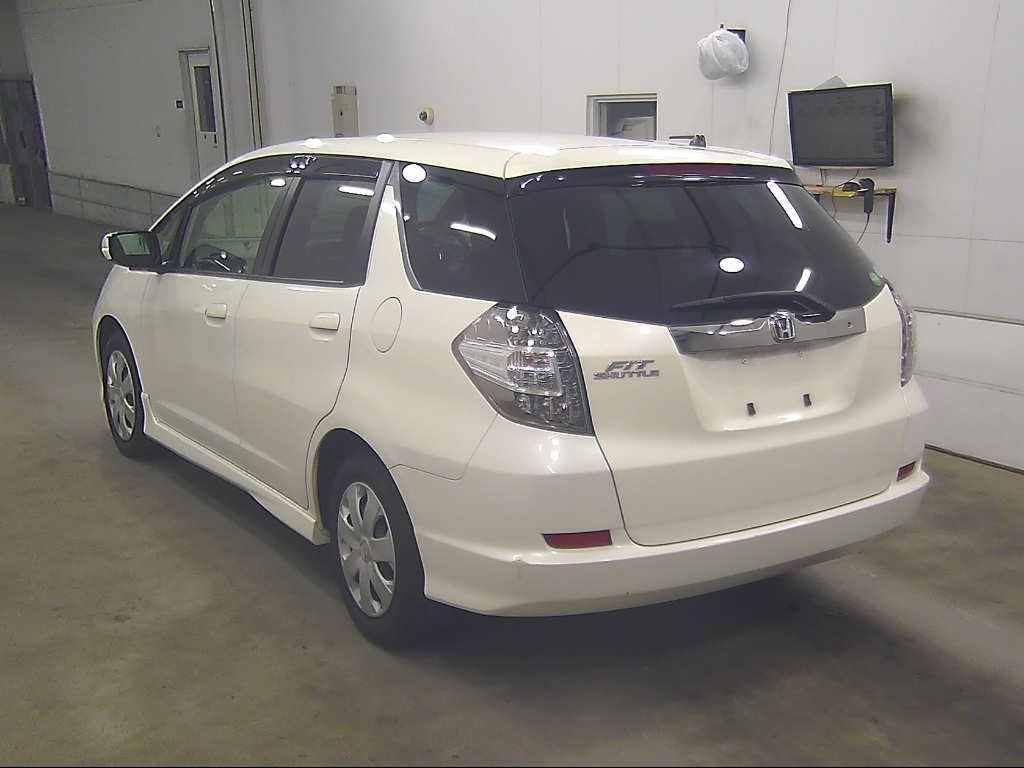 HONDA FIT SHUTTLE