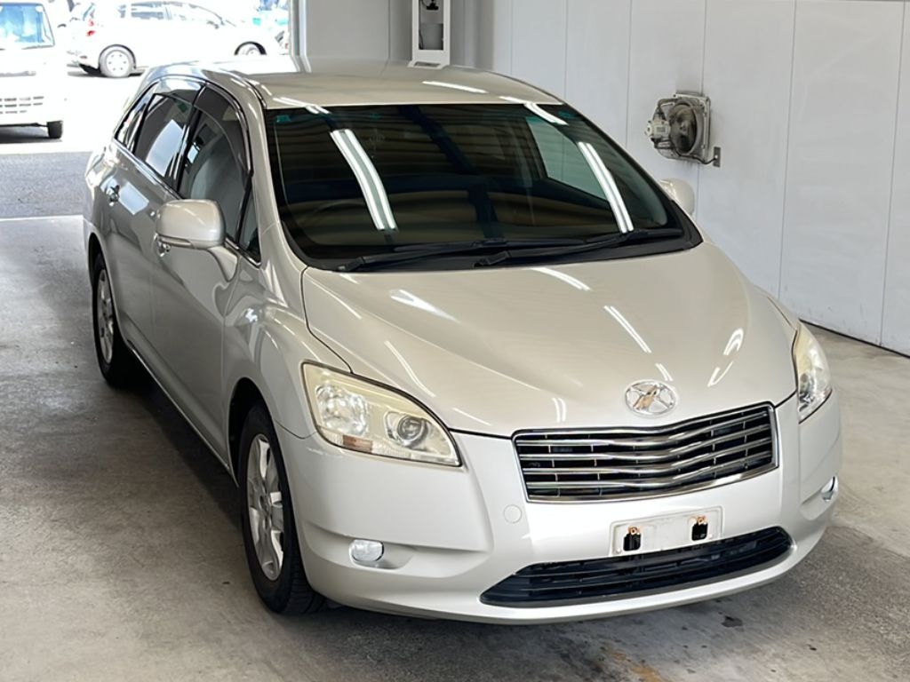 TOYOTA MARK X ZIO