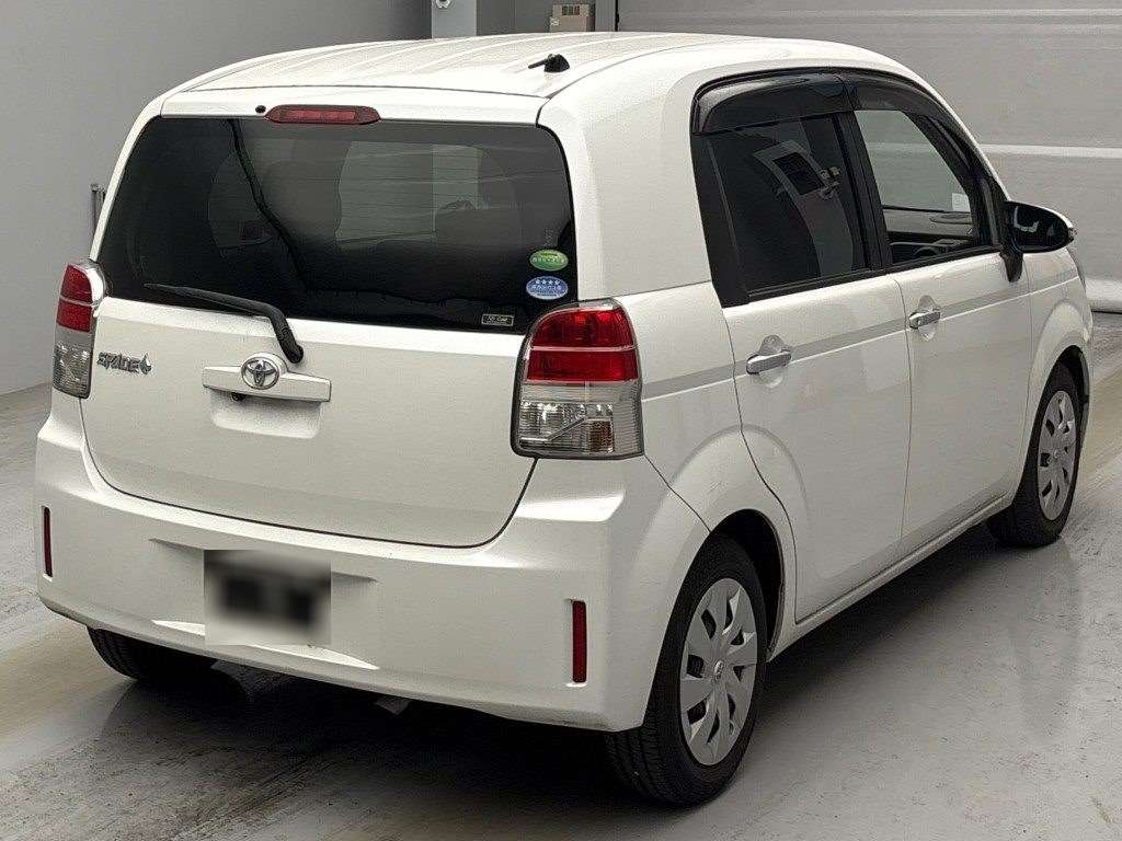TOYOTA SPADE