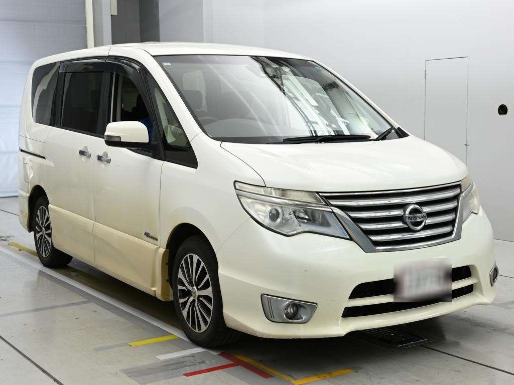 NISSAN SERENA