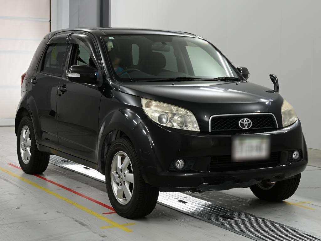 TOYOTA RUSH
