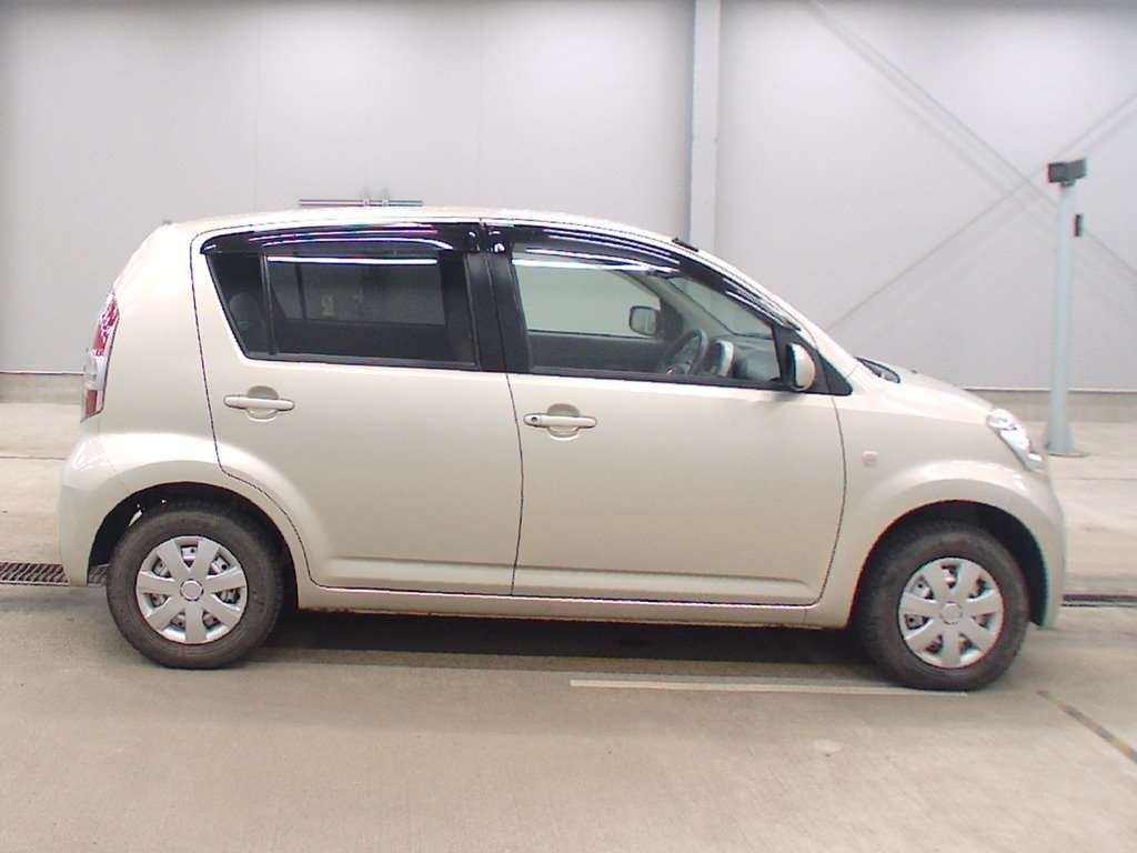 DAIHATSU BOON