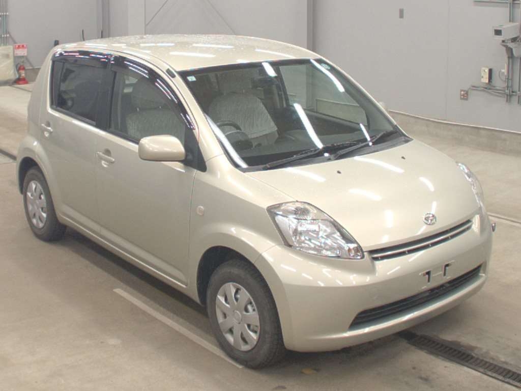 DAIHATSU BOON