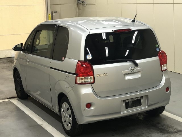 TOYOTA PORTE