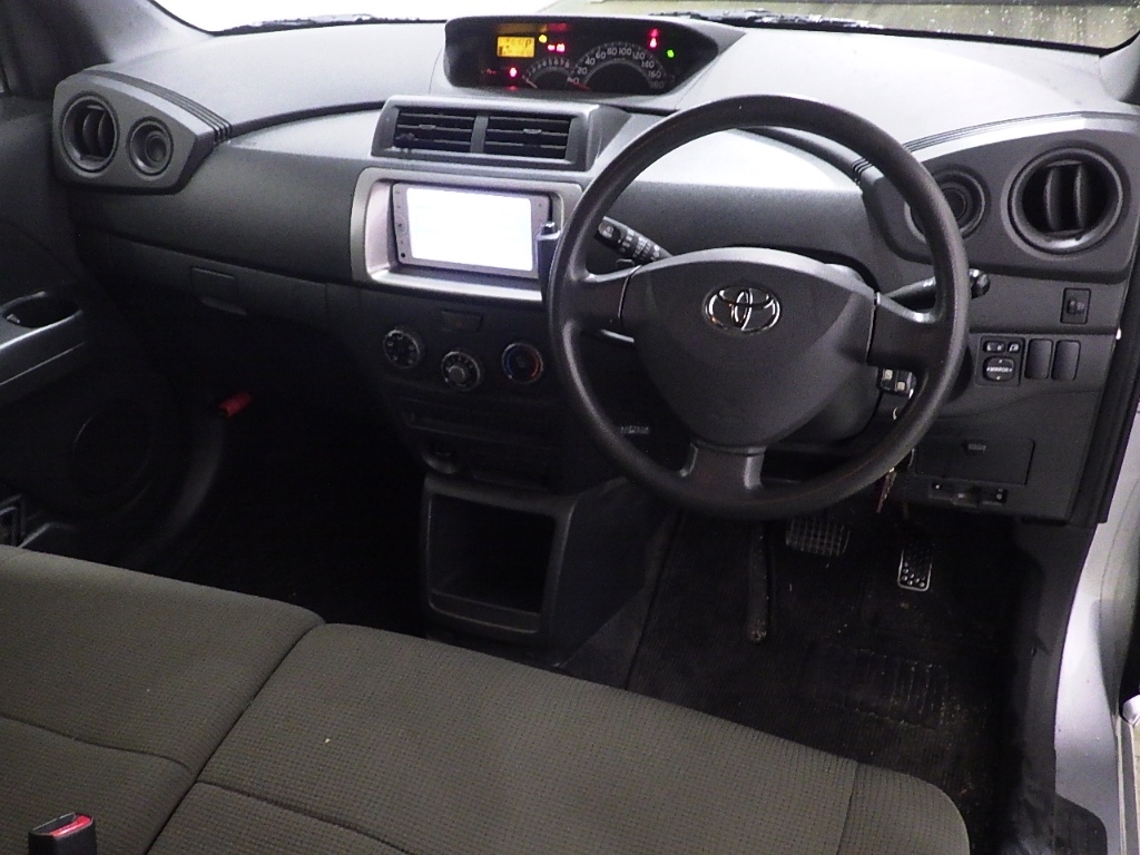 TOYOTA BB