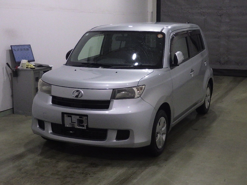 TOYOTA BB