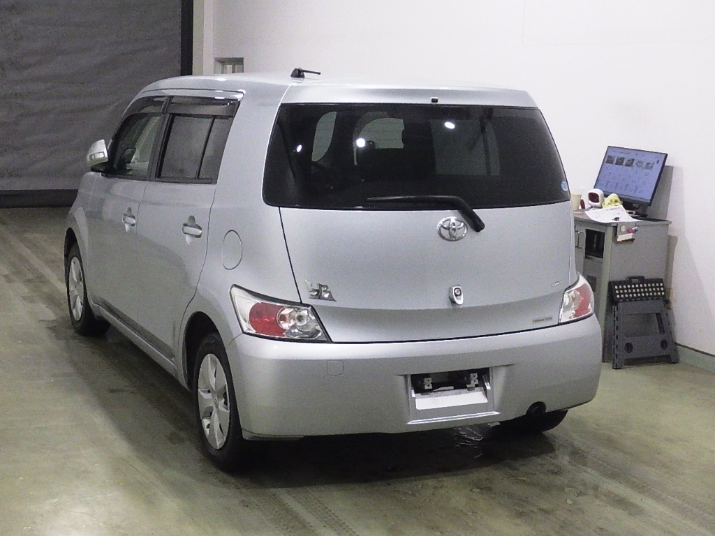 TOYOTA BB