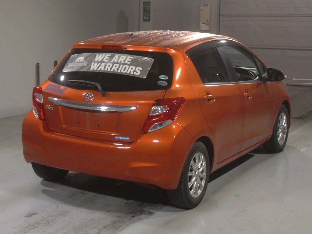 TOYOTA VITZ