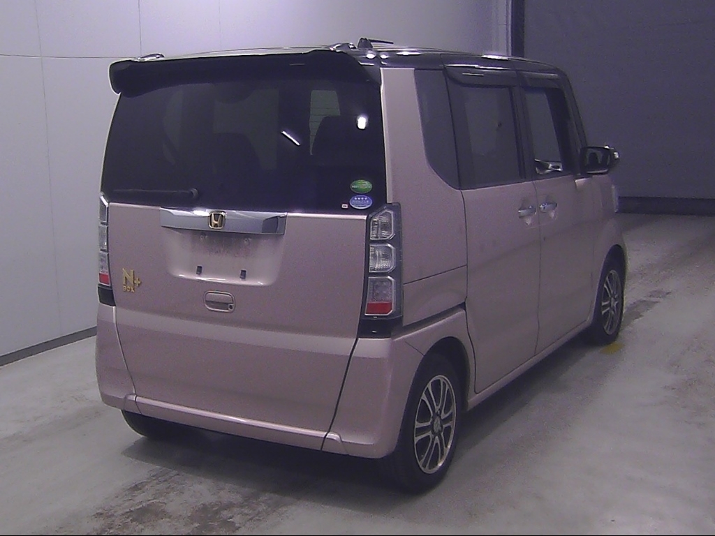HONDA N-BOX+