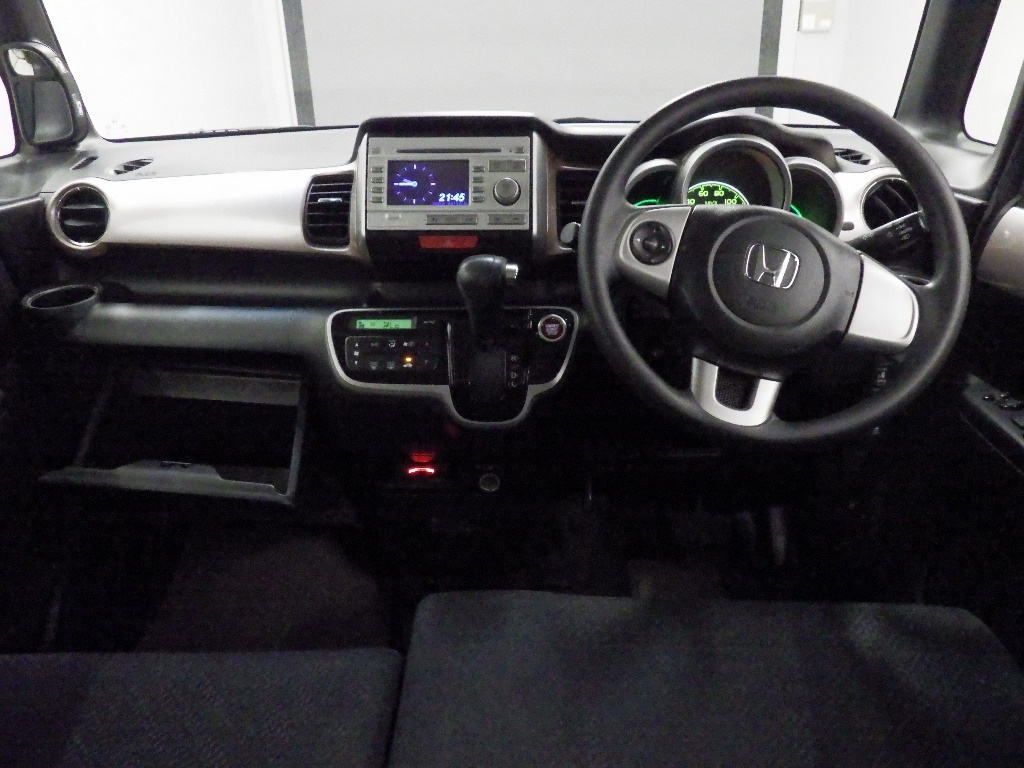 HONDA N-BOX+