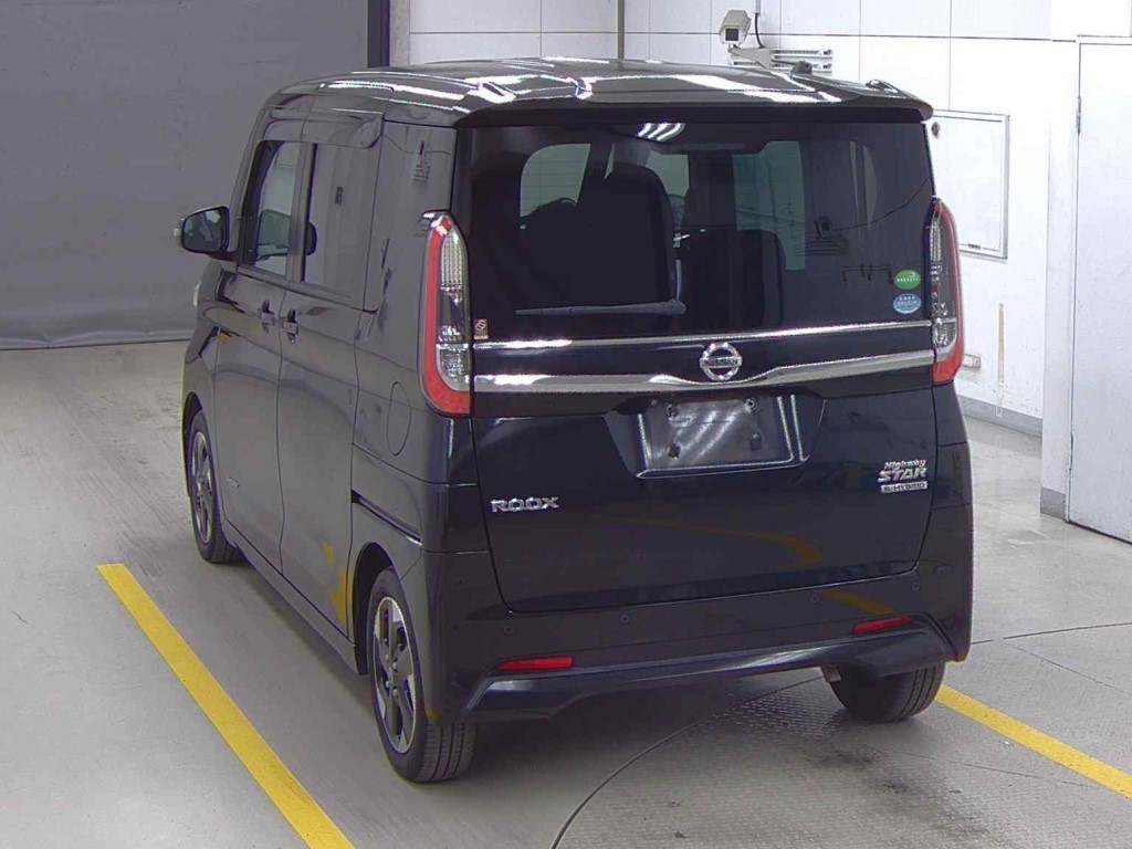 NISSAN ROOX