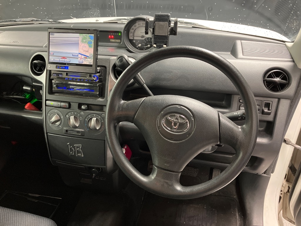 TOYOTA BB